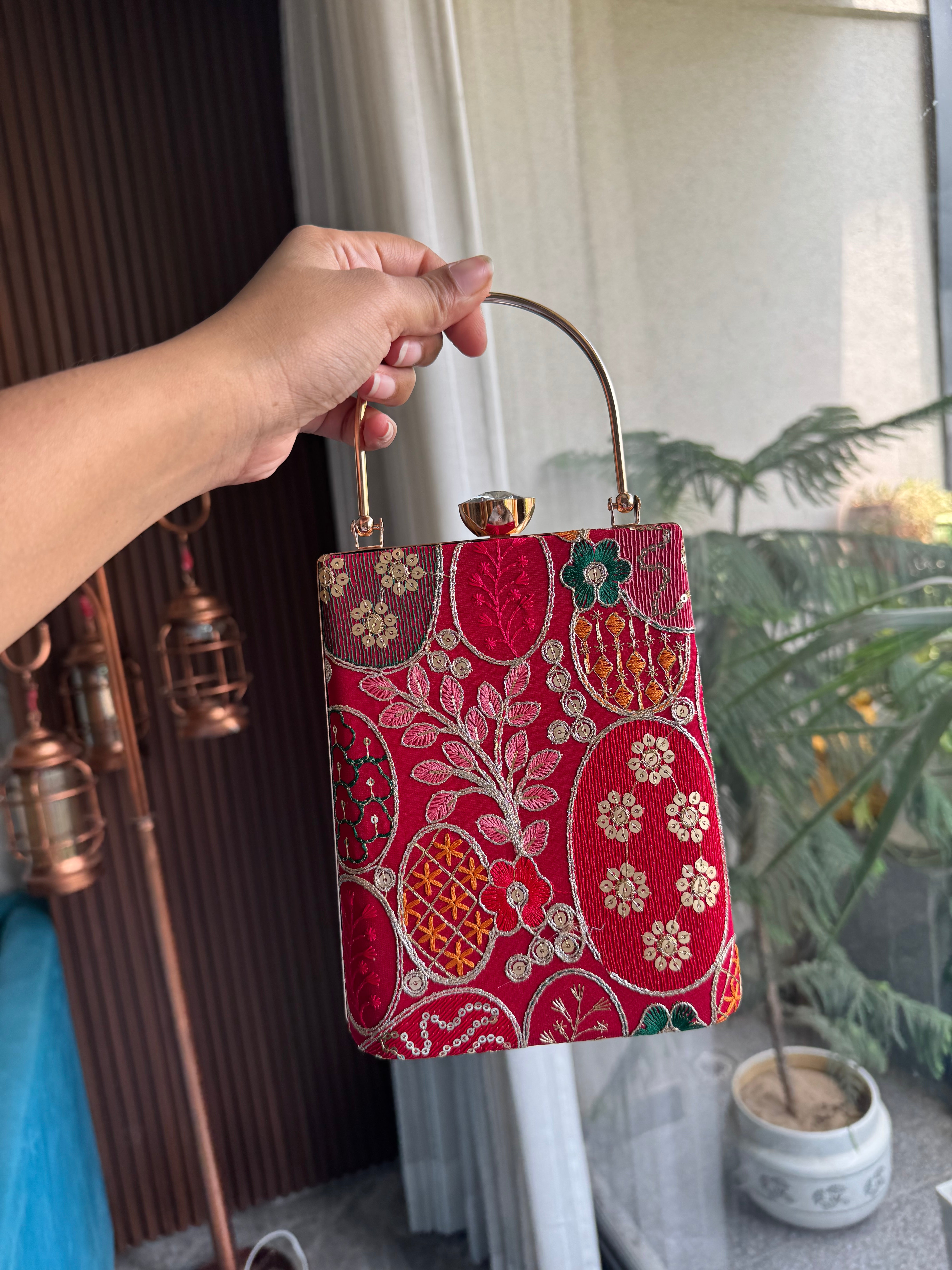 Mobile party bag