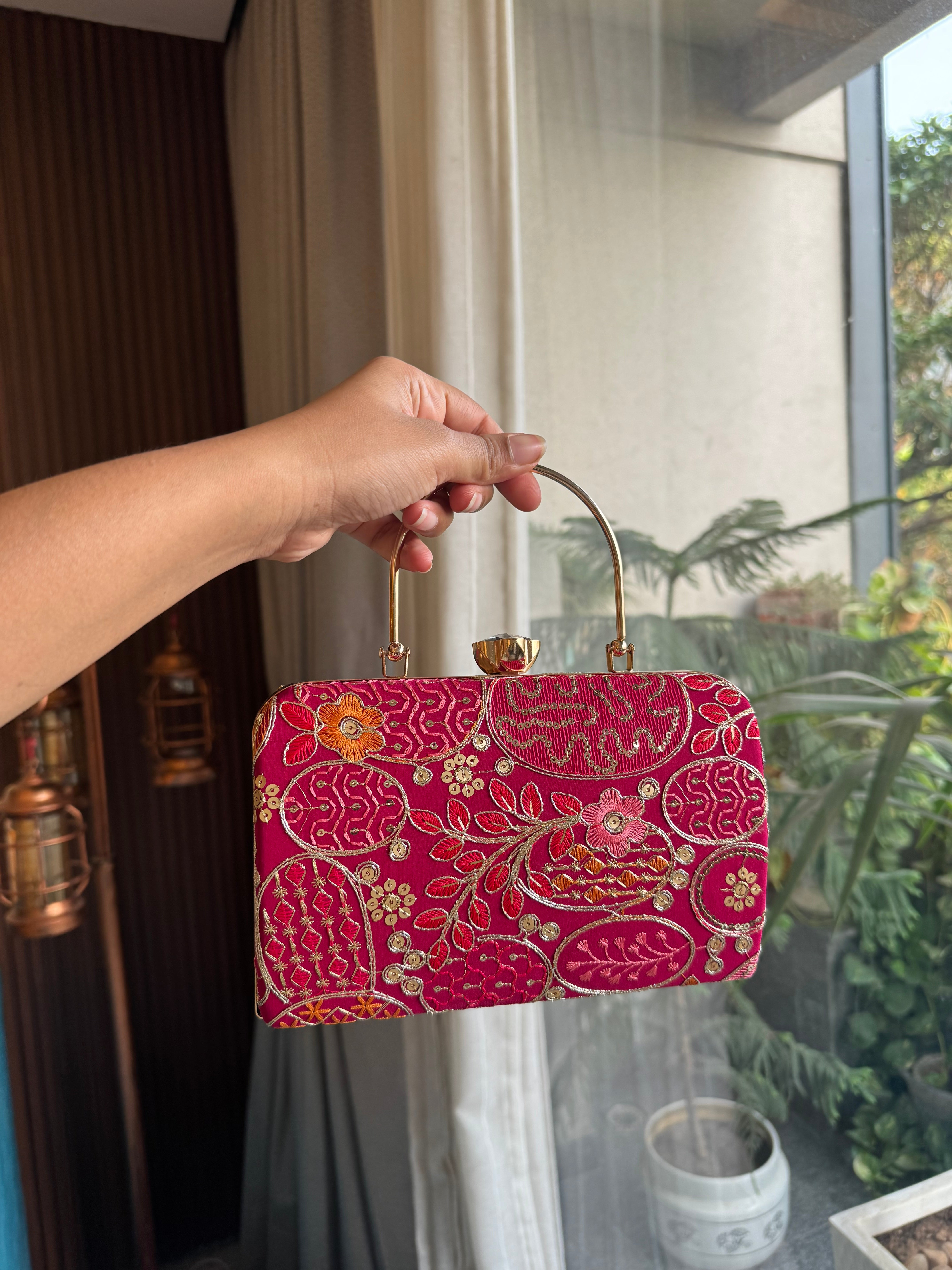 Mobile party bag