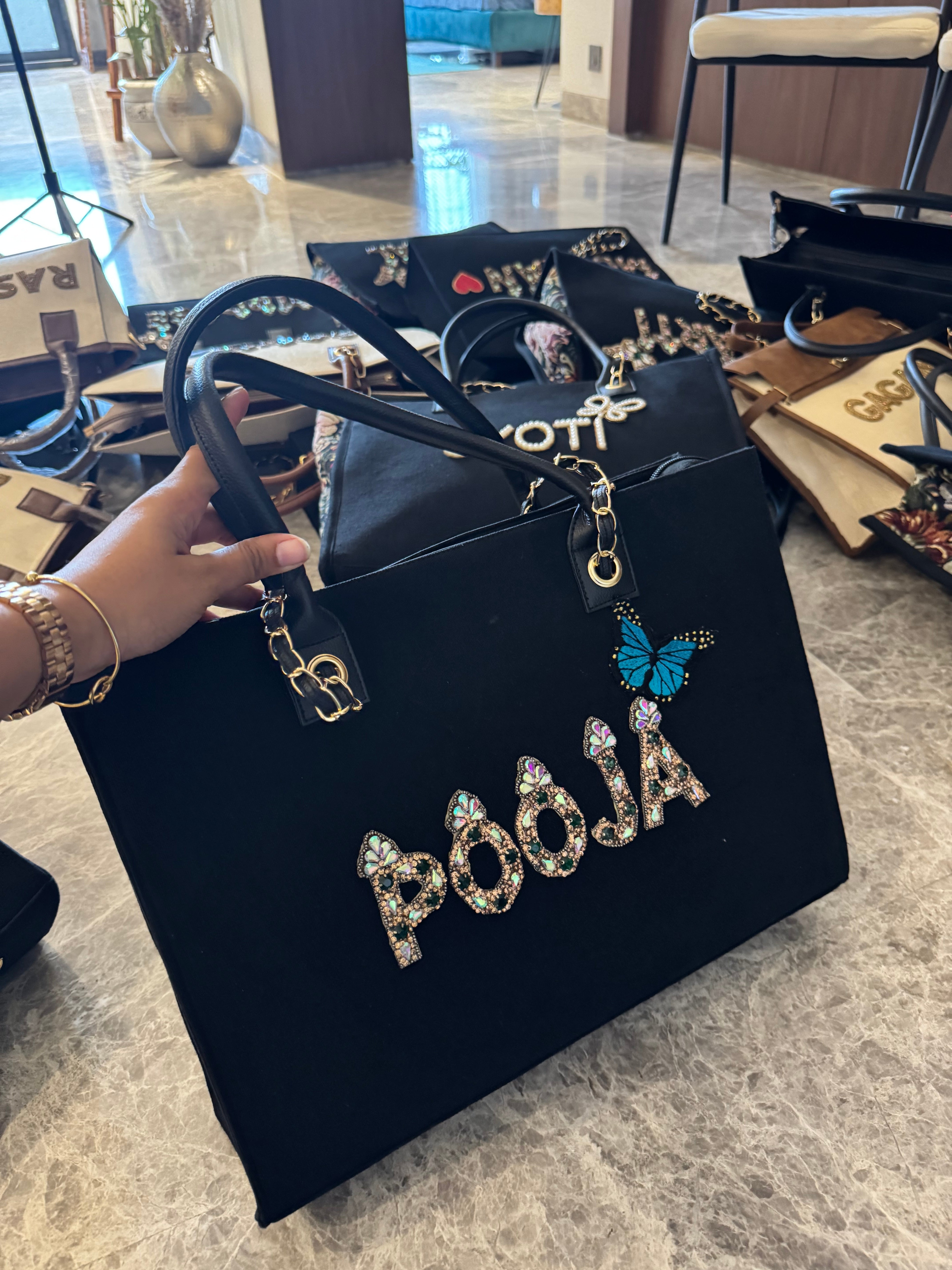 Customised chain canvas