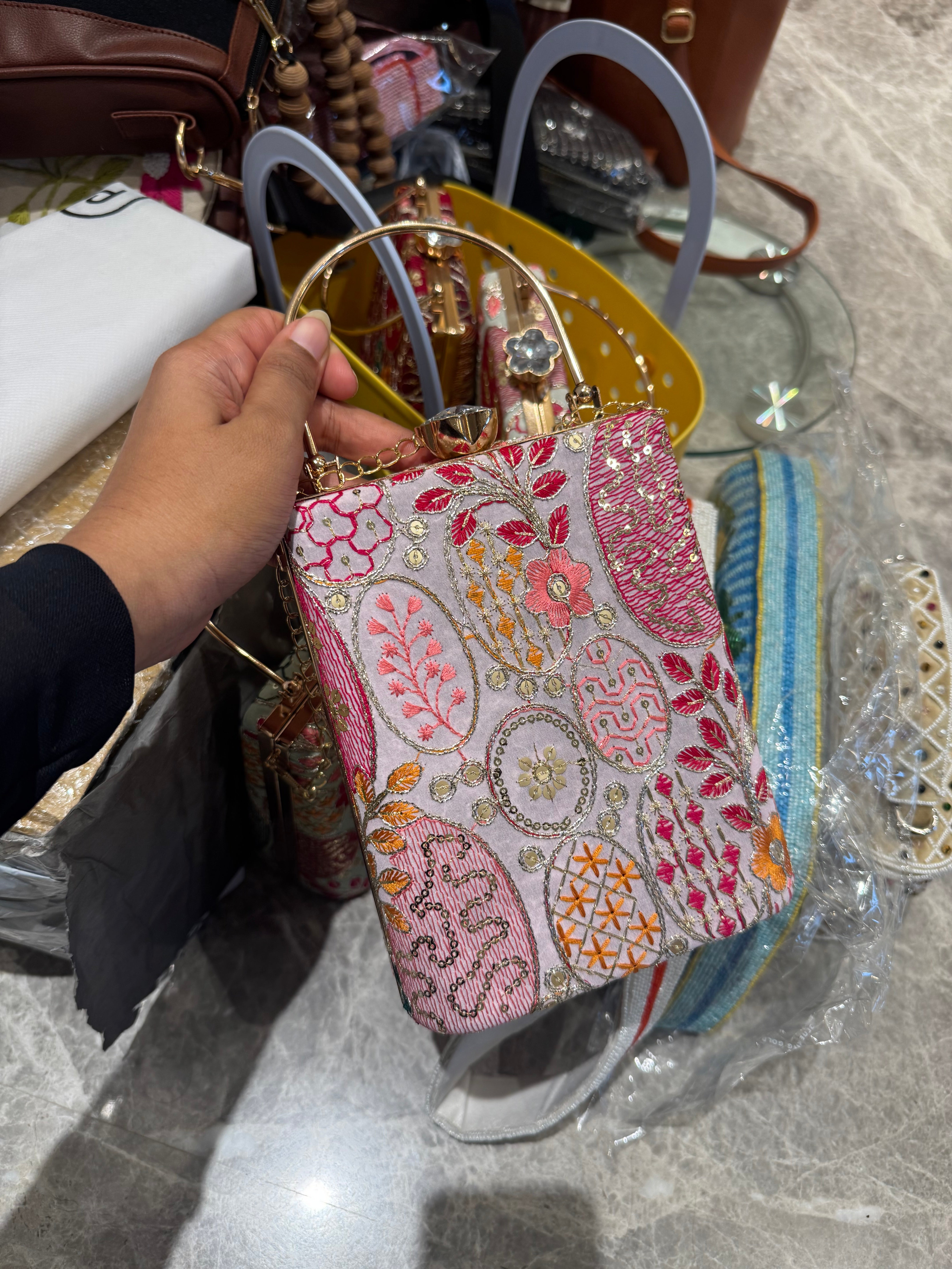 Mobile party bag