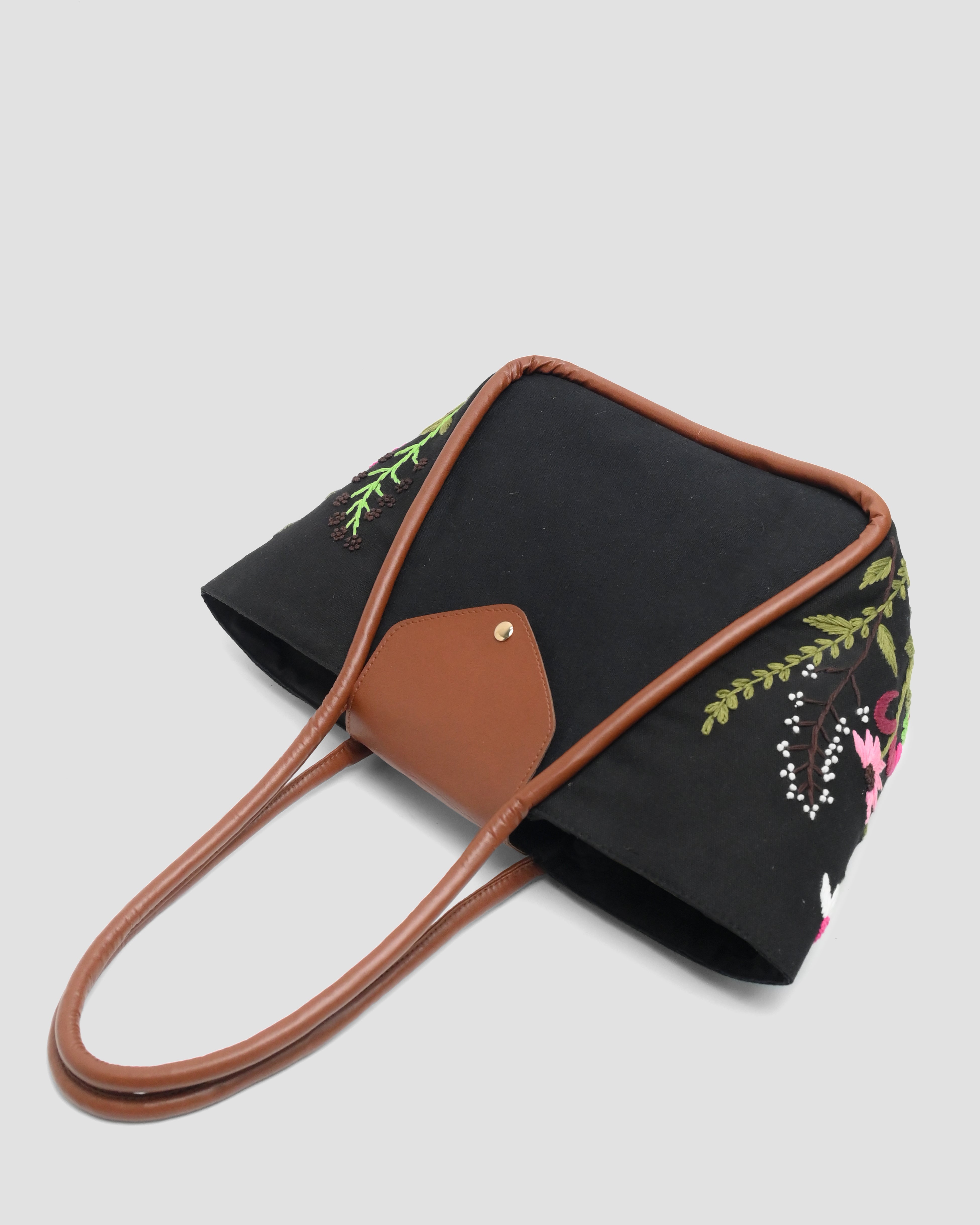 Alizeh Embroidery bag