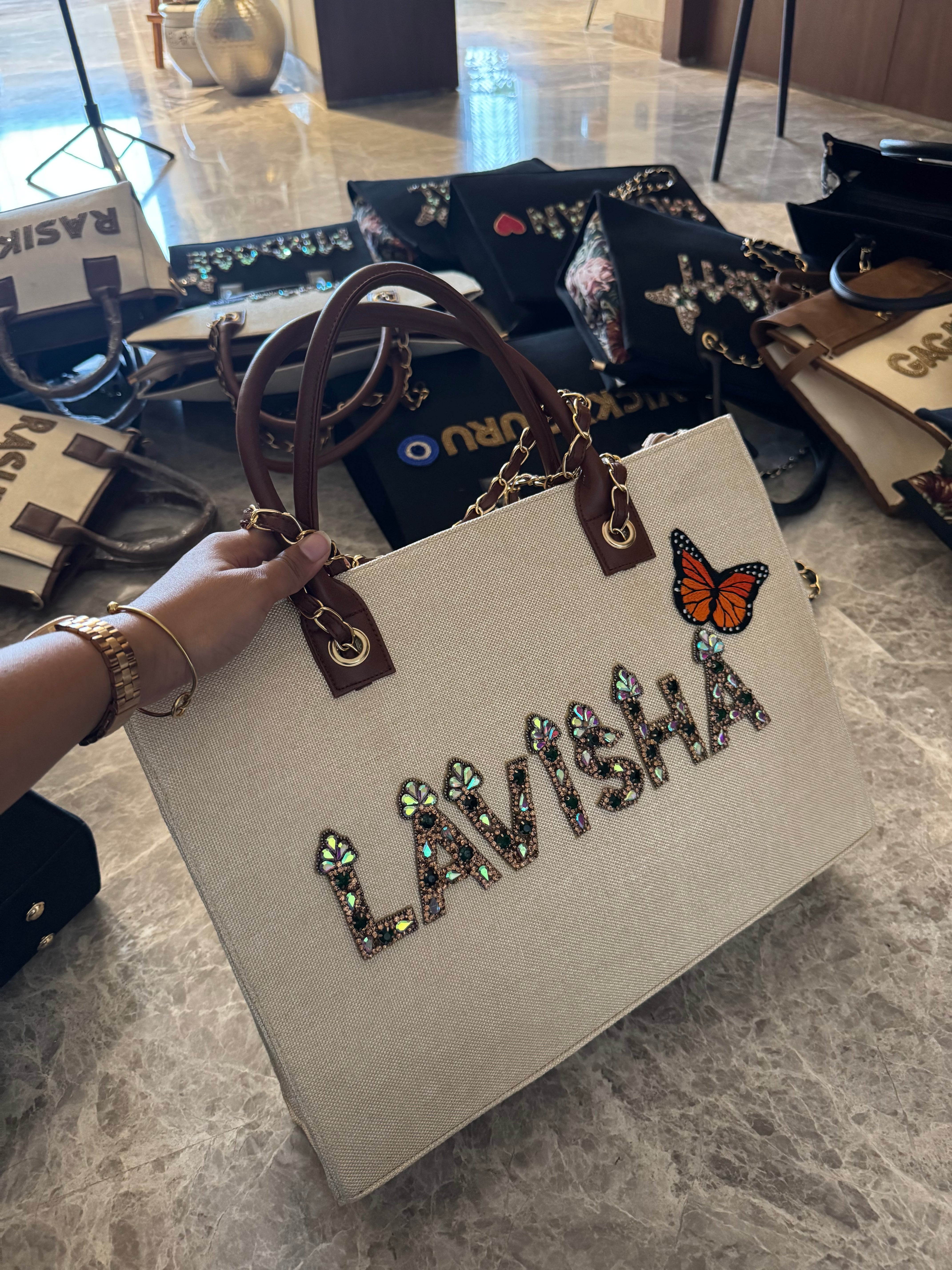 Customised chain canvas