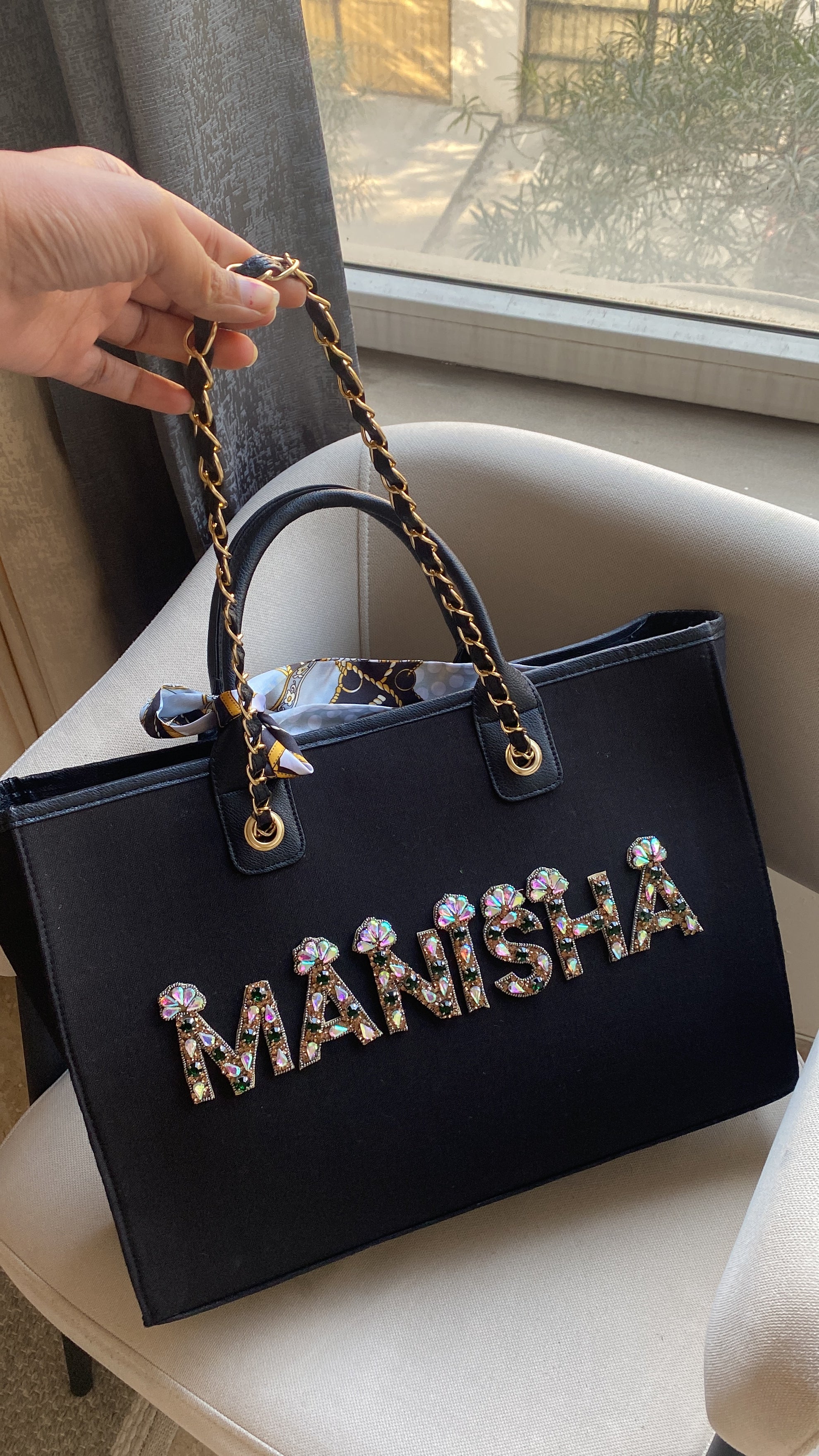 Customised chain canvas