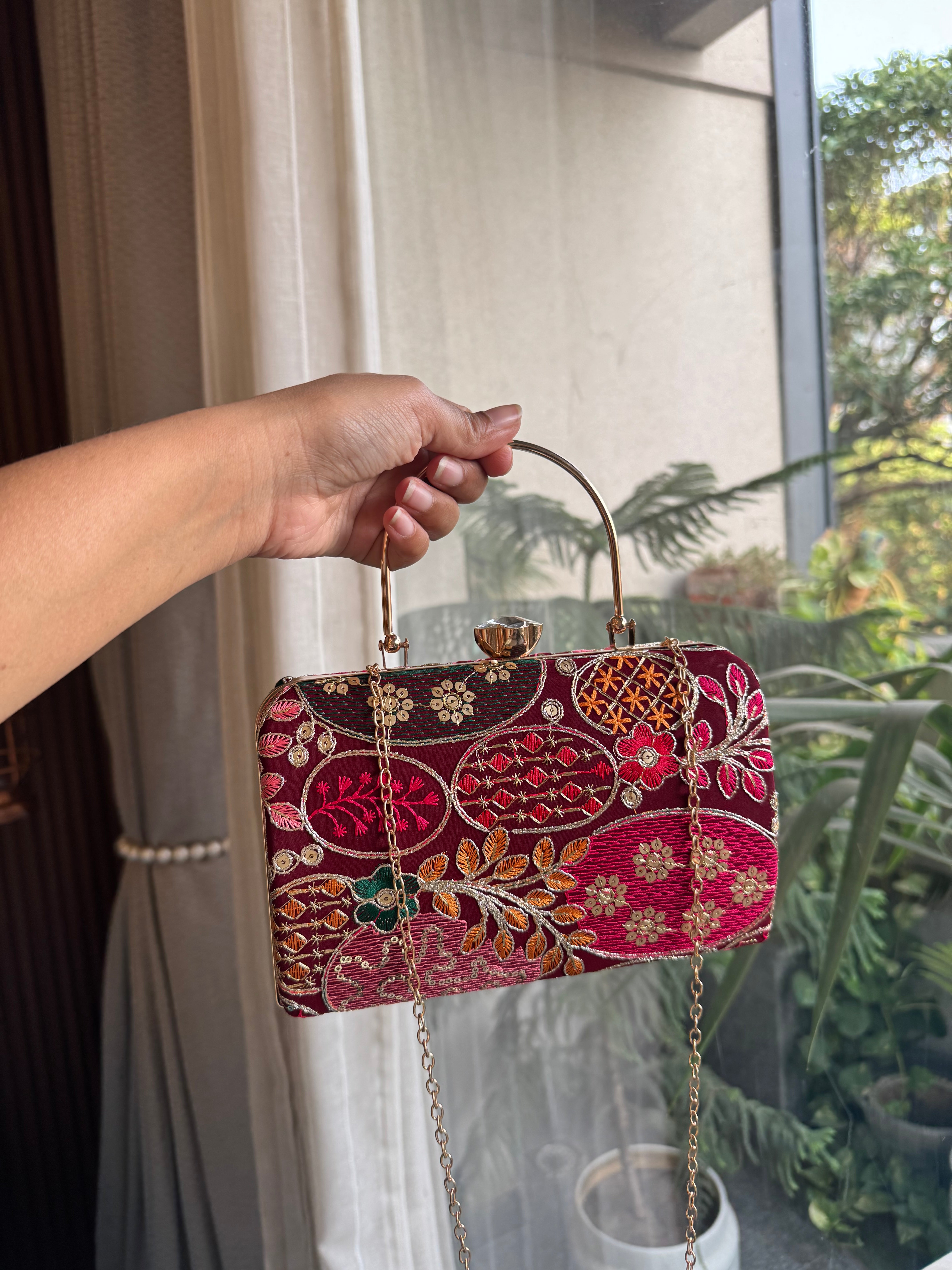 Mobile party bag