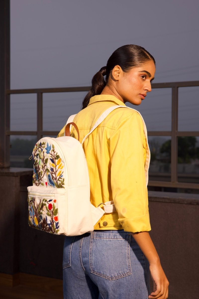 Embroidery backpack - Bagyo