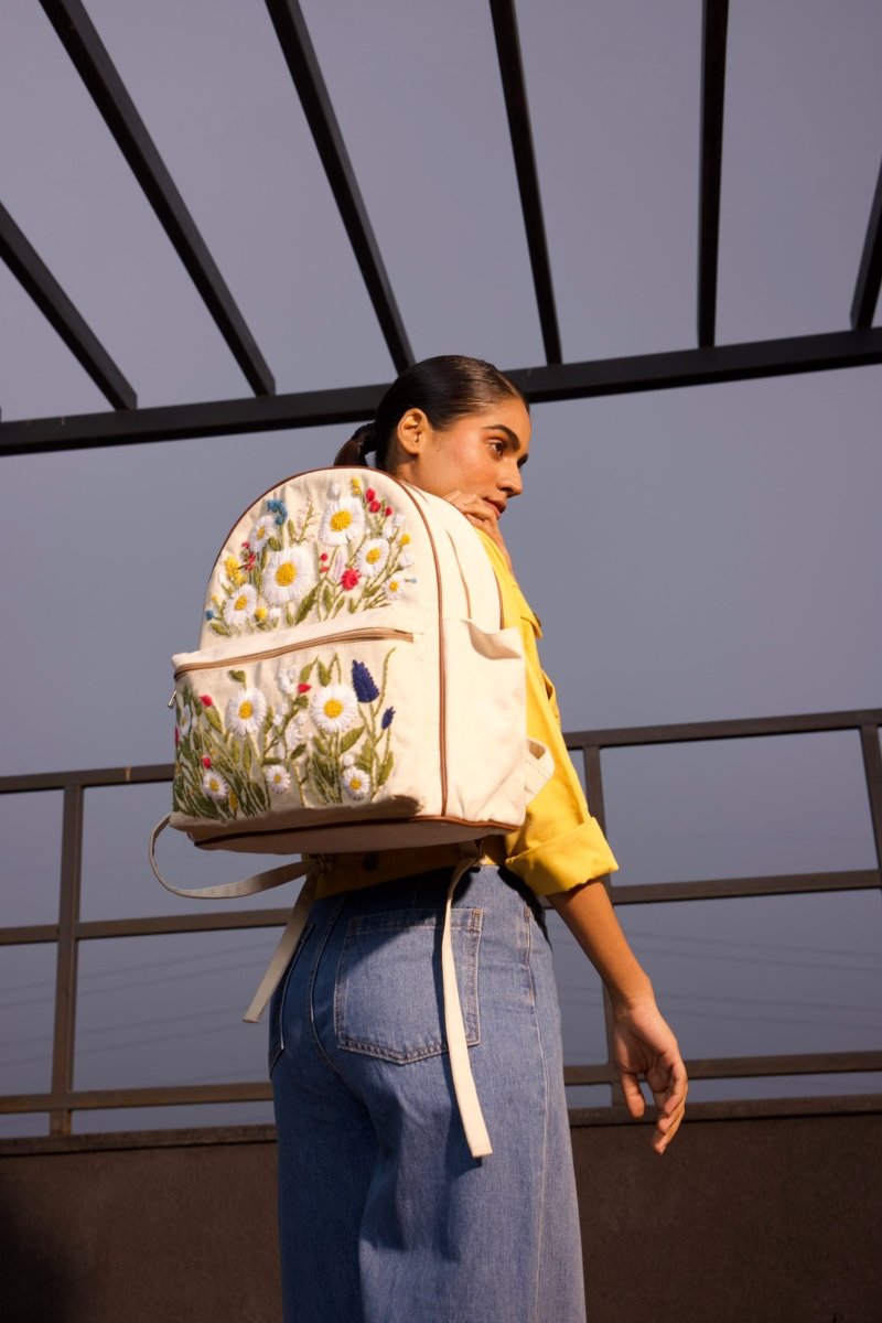 Embroidery backpack - Bagyo