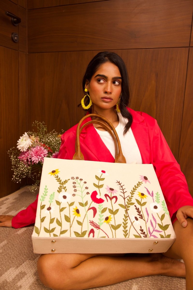 Embroidery bag - Bagyo