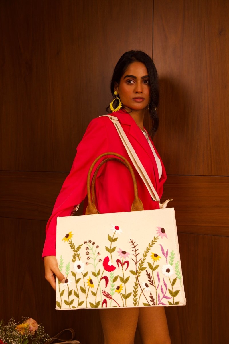 Embroidery bag - Bagyo