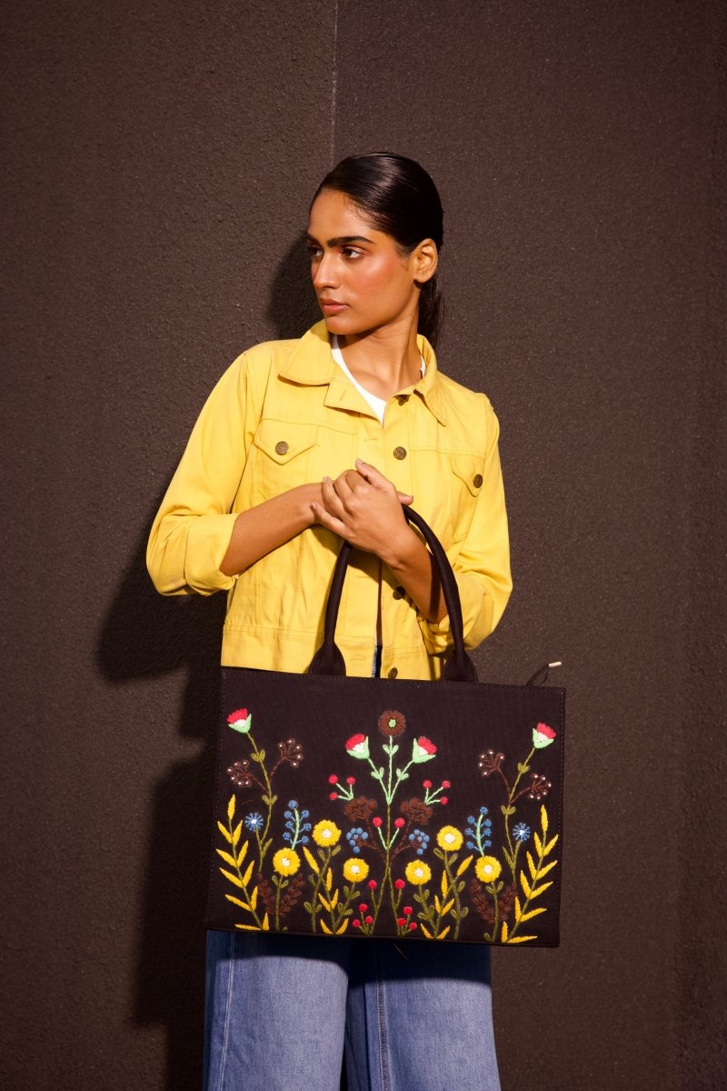 Embroidery. Bag - Bagyo