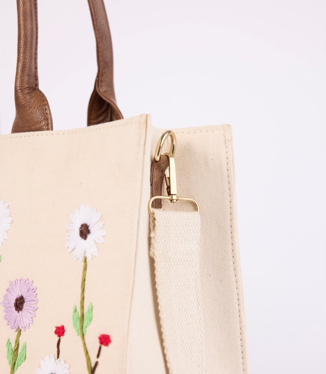 Embroidery bag - Bagyo