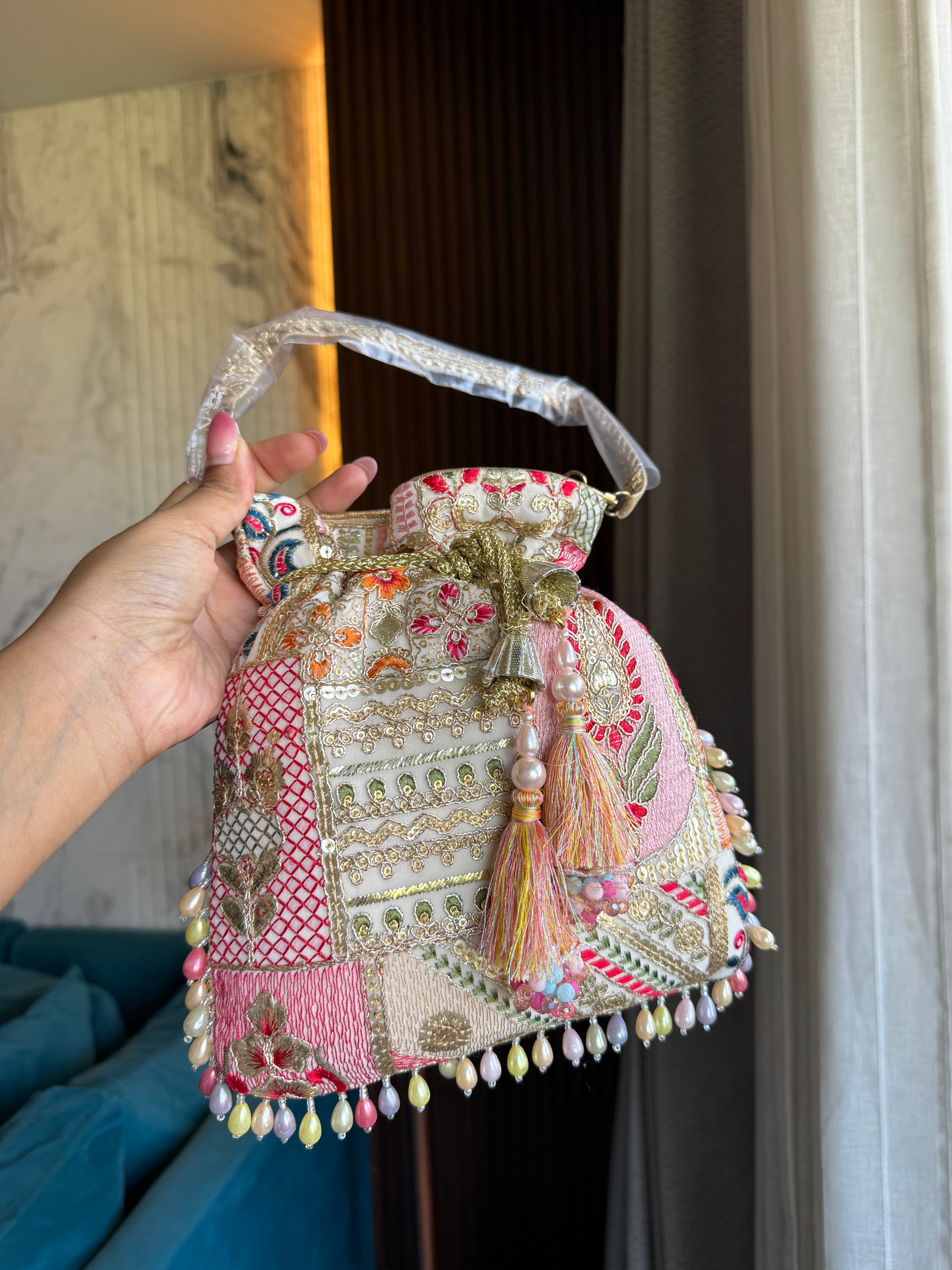Mahrani potli bag