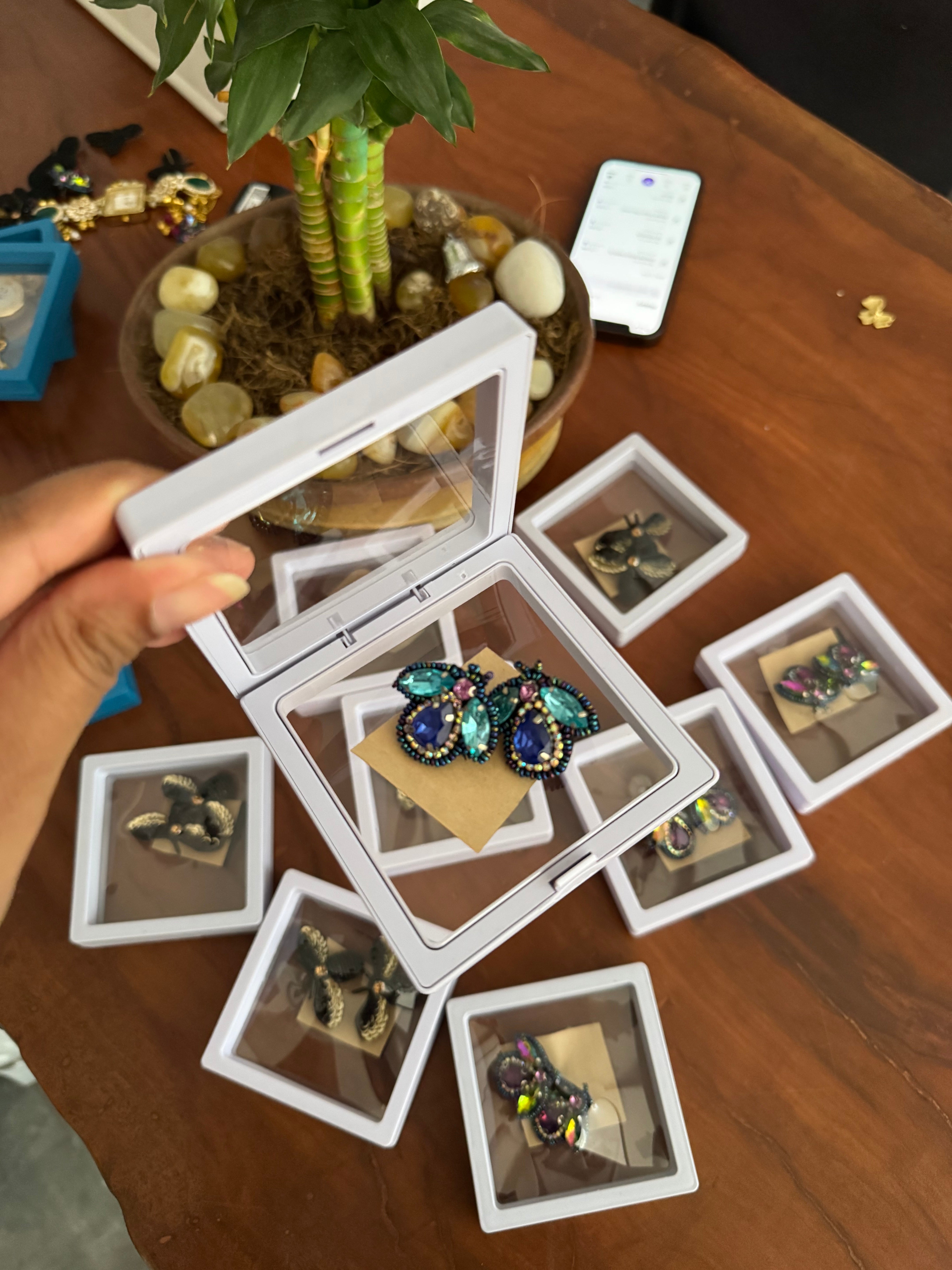 Bee earing