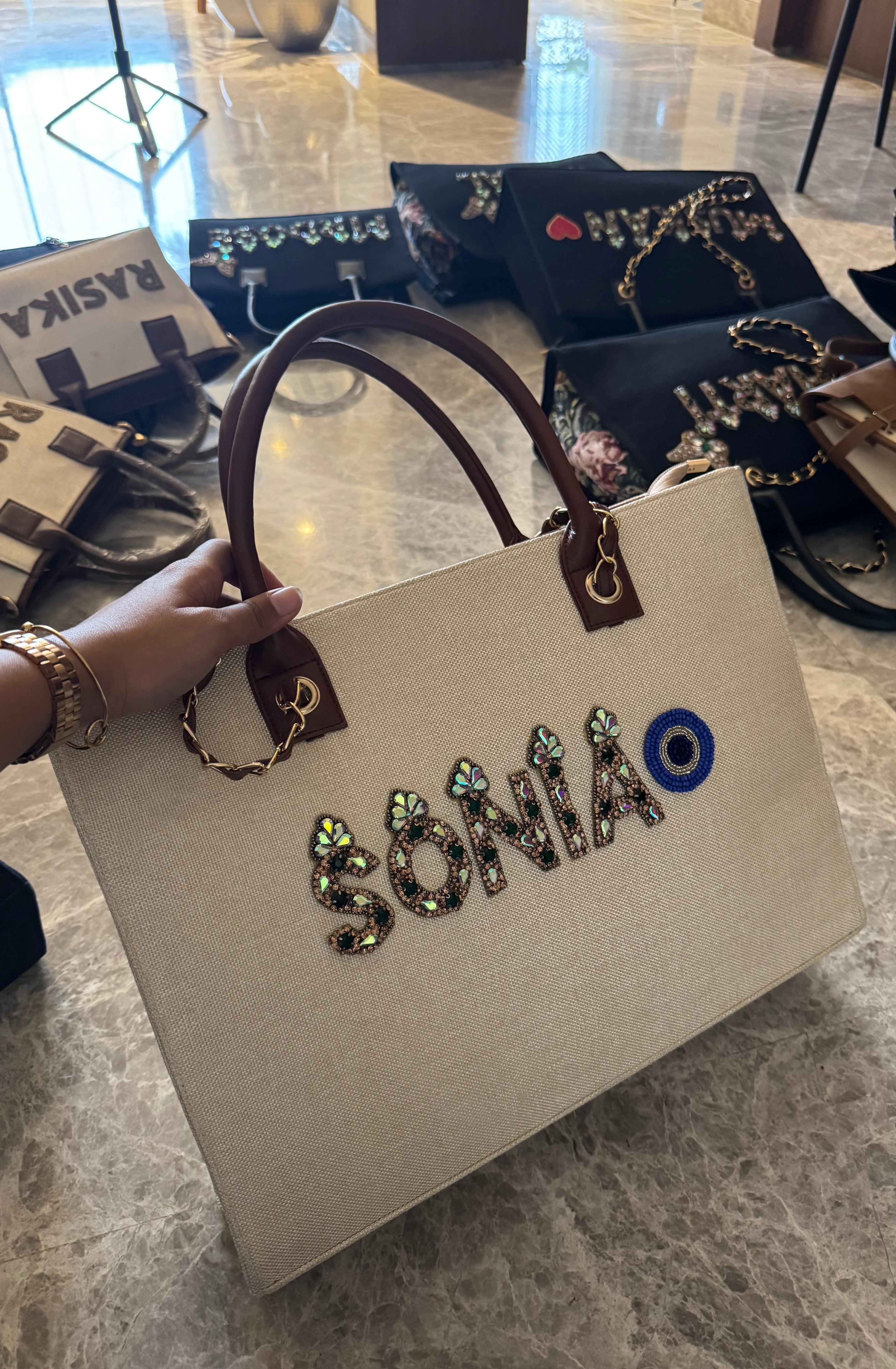 Customised chain canvas